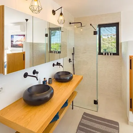 Βίλα Villa Adelfas 65