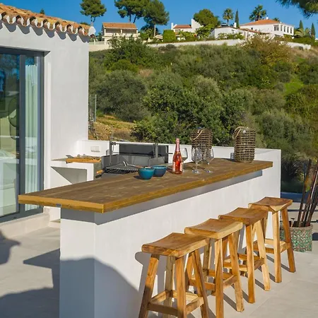 Villa Adelfas 65 * Εστεπόνα