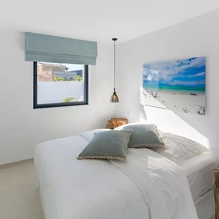 Villa Adelfas 65 * Εστεπόνα